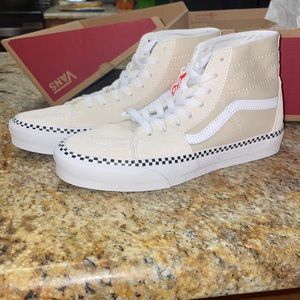 NWT NEVER WORN SK8-HI TAPERED VANS